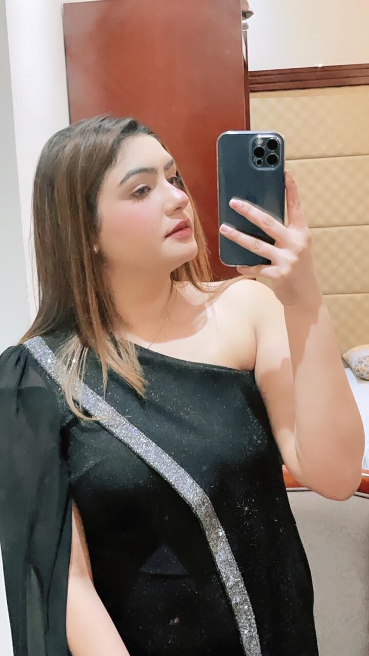 Incall Escorts Services in Greater Kailash Delhi